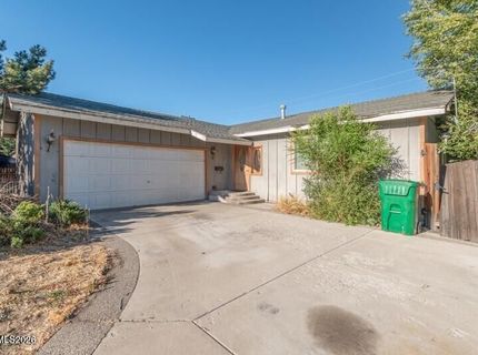 605 Carrie Drive, Carson City, NV 89701 Photo