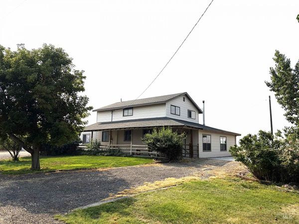 27924 Sand Road, Parma, ID 83660