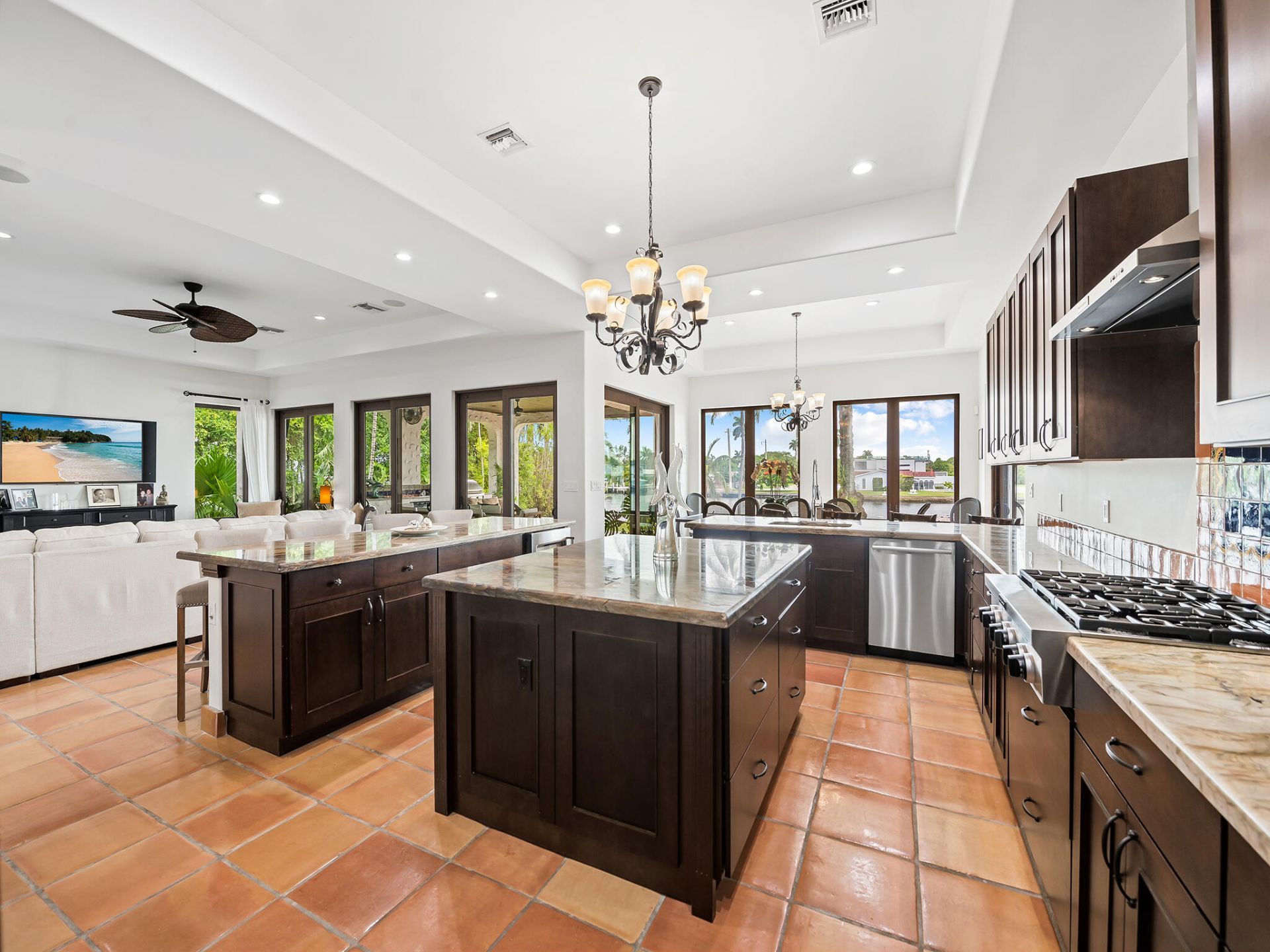2101 Middle River Drive, Fort Lauderdale, FL 33305 Photo