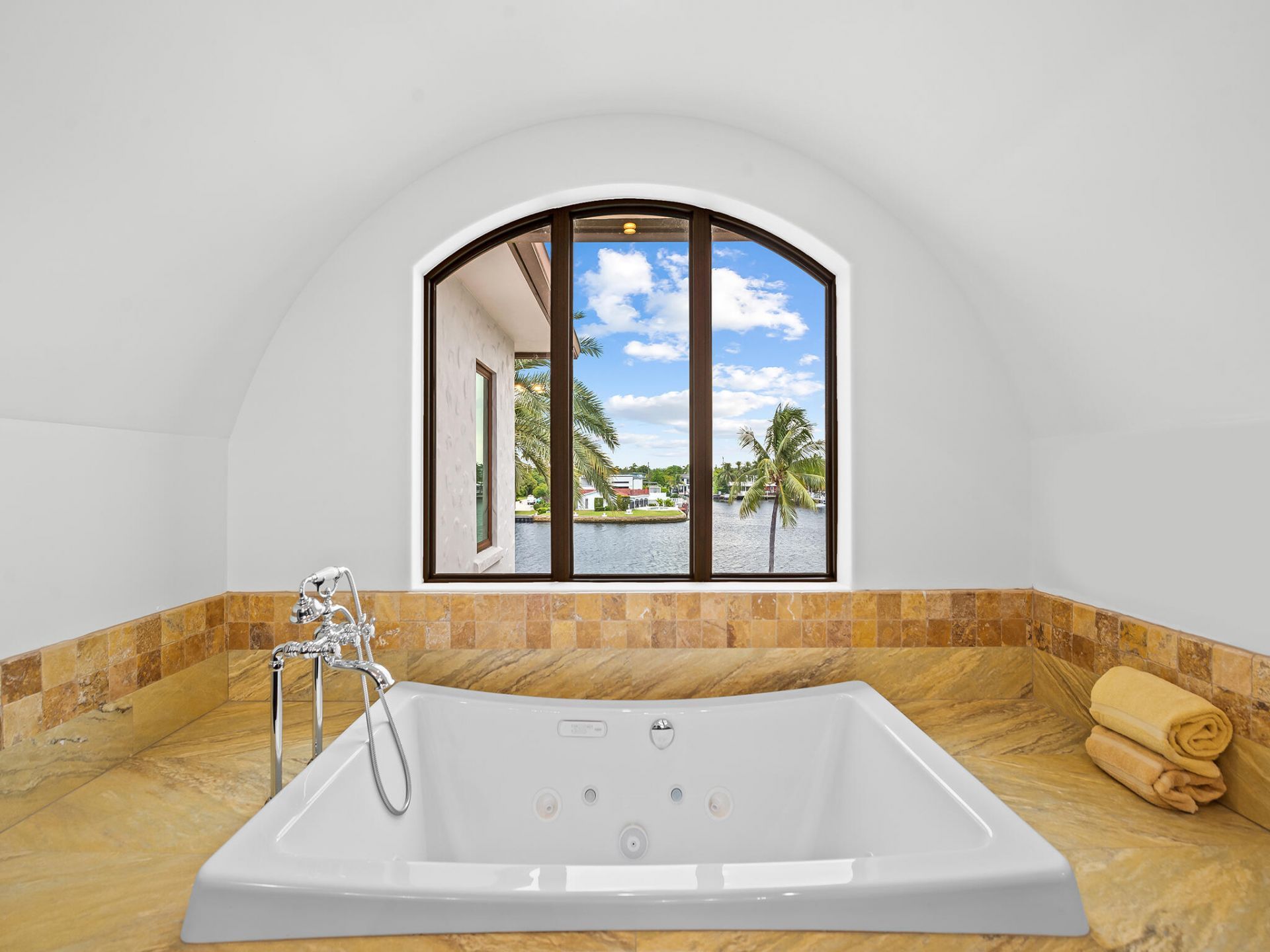 2101 Middle River Drive, Fort Lauderdale, FL 33305 Photo