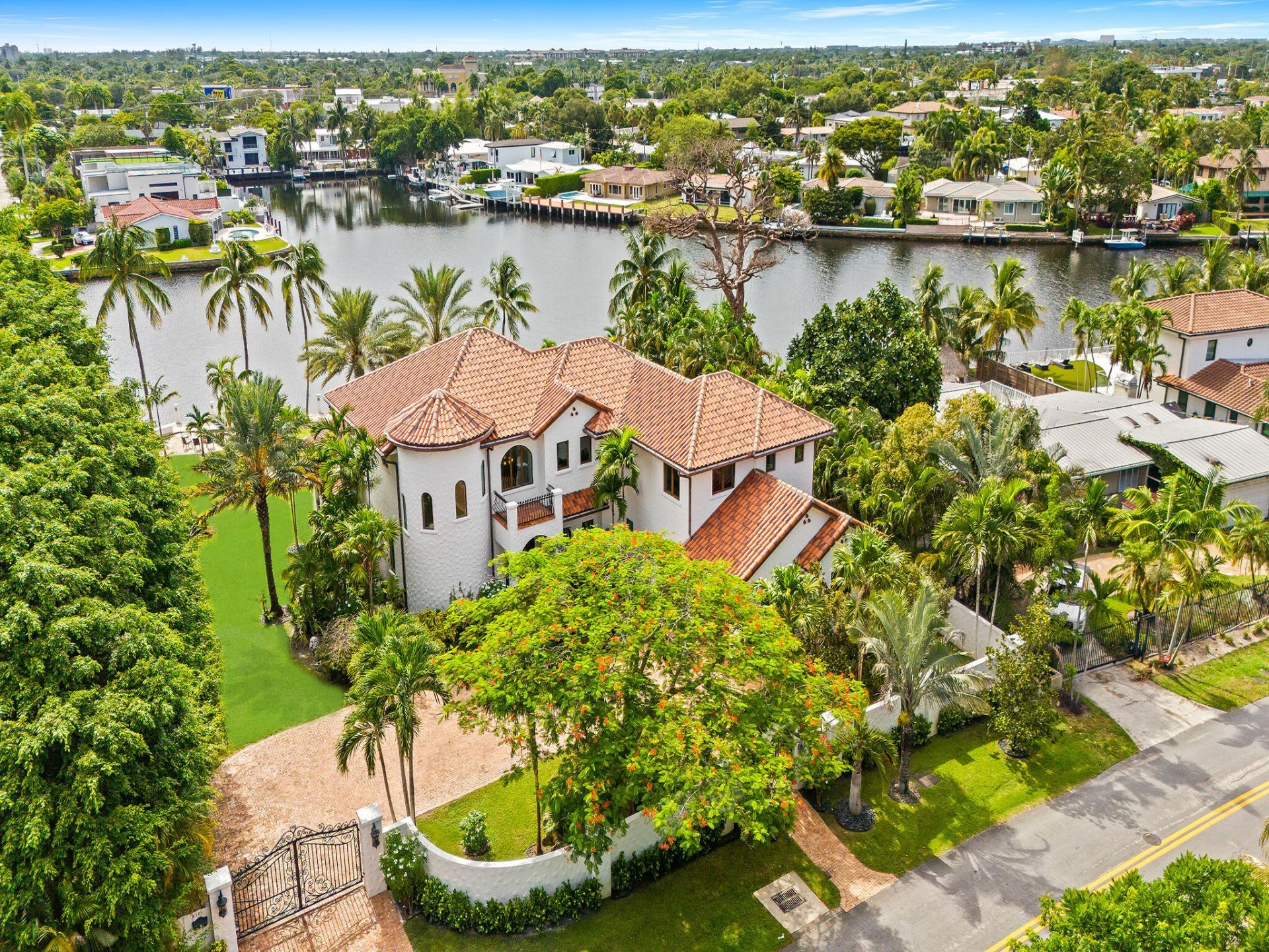 2101 Middle River Drive, Fort Lauderdale, FL 33305 Photo