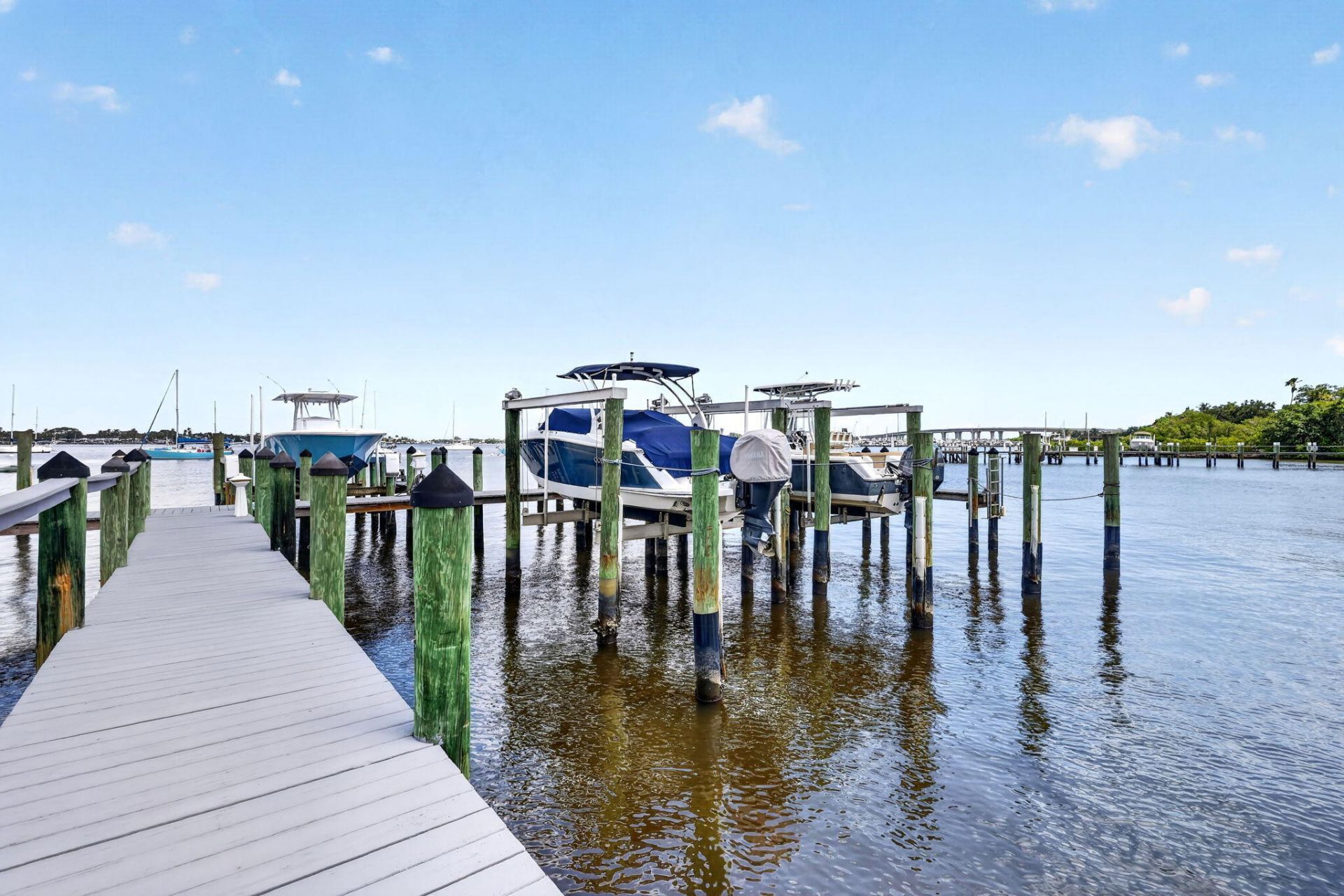 624 SW St Lucie Crescent, Unit 208, Stuart, FL 34994 Photo