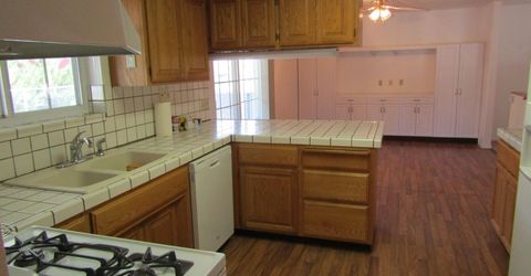 710 N Oregon Street, Yerington, NV 89447 Photo