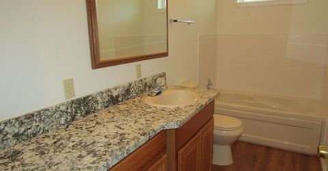 710 N Oregon Street, Yerington, NV 89447 Photo