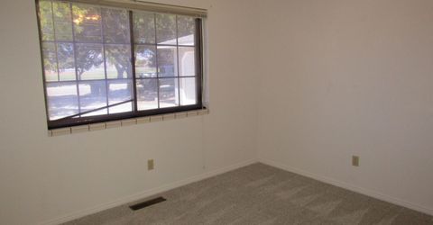 710 N Oregon Street, Yerington, NV 89447 Photo