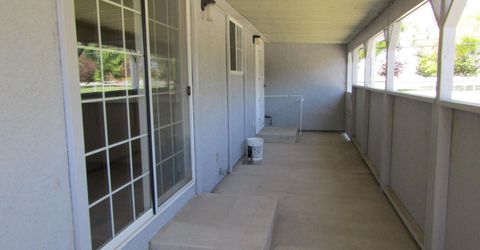 710 N Oregon Street, Yerington, NV 89447 Photo