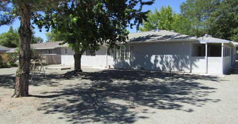 710 N Oregon Street, Yerington, NV 89447 Photo