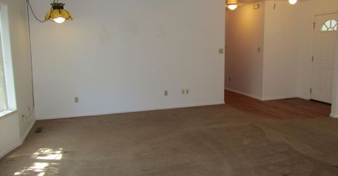 710 N Oregon Street, Yerington, NV 89447 Photo