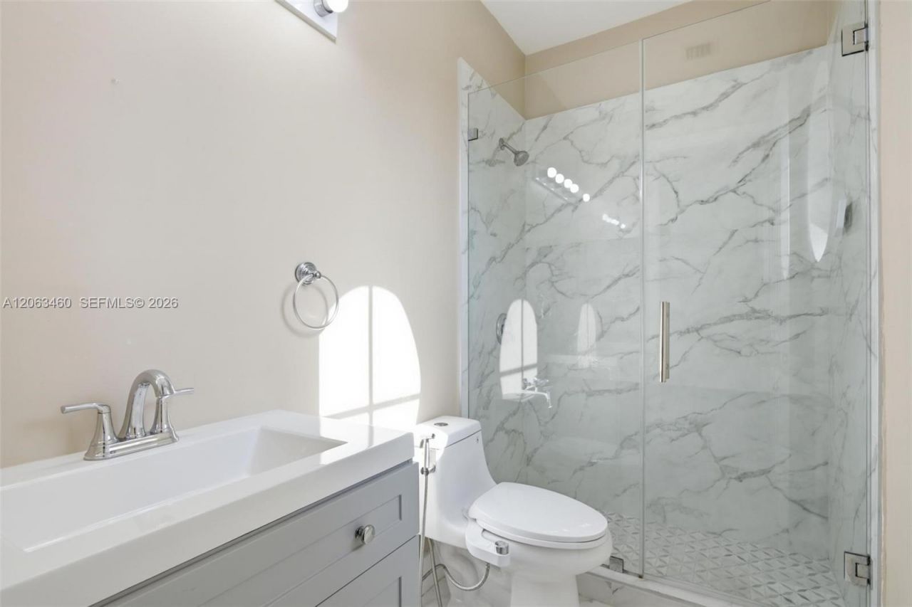 2247 NE 42nd Ave, Homestead, FL 33033 Photo