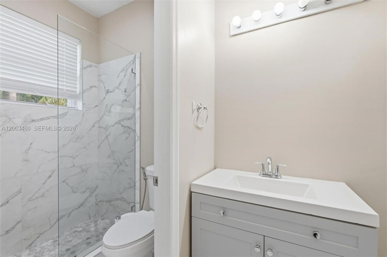 2247 NE 42nd Ave, Homestead, FL 33033 Photo