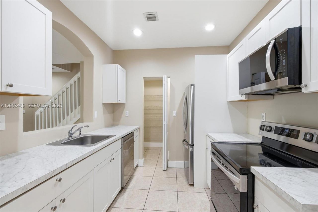 2247 NE 42nd Ave, Homestead, FL 33033 Photo