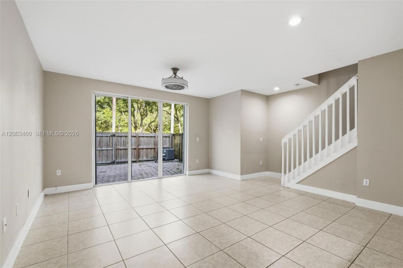 2247 NE 42nd Ave, Homestead, FL 33033 Photo