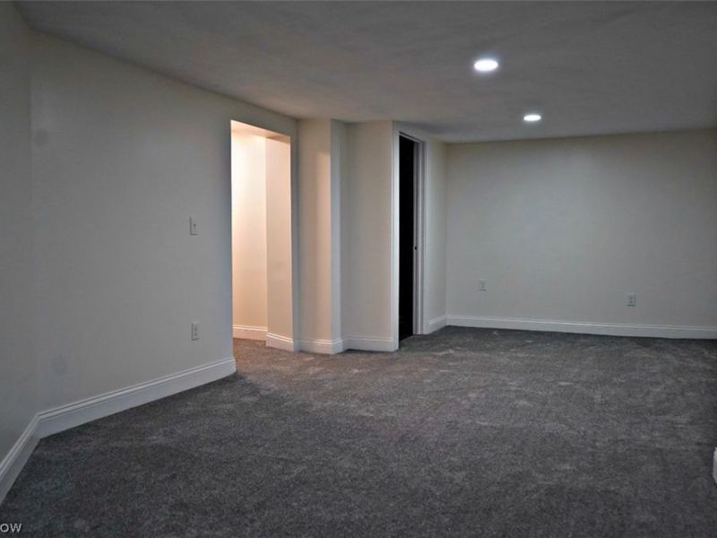 2900 York Avenue, Cleveland, OH 44113 Photo 33