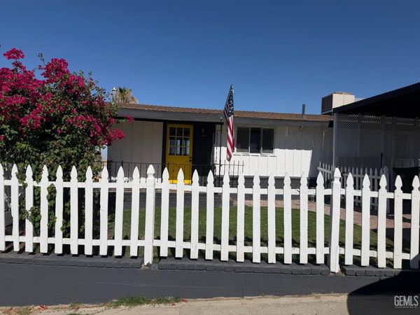 512 Garfield Avenue, Taft, CA 93268