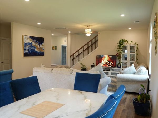 95 Snowy Plover LN, Leander, TX 78641
