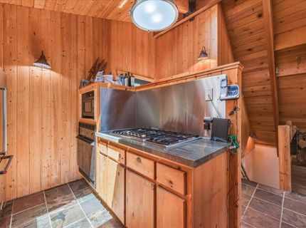 8975 Glen Drive , Tahoma, CA 96142 Photo