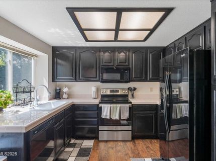 6353 Copper Creek Court, Reno, NV 89519 Photo