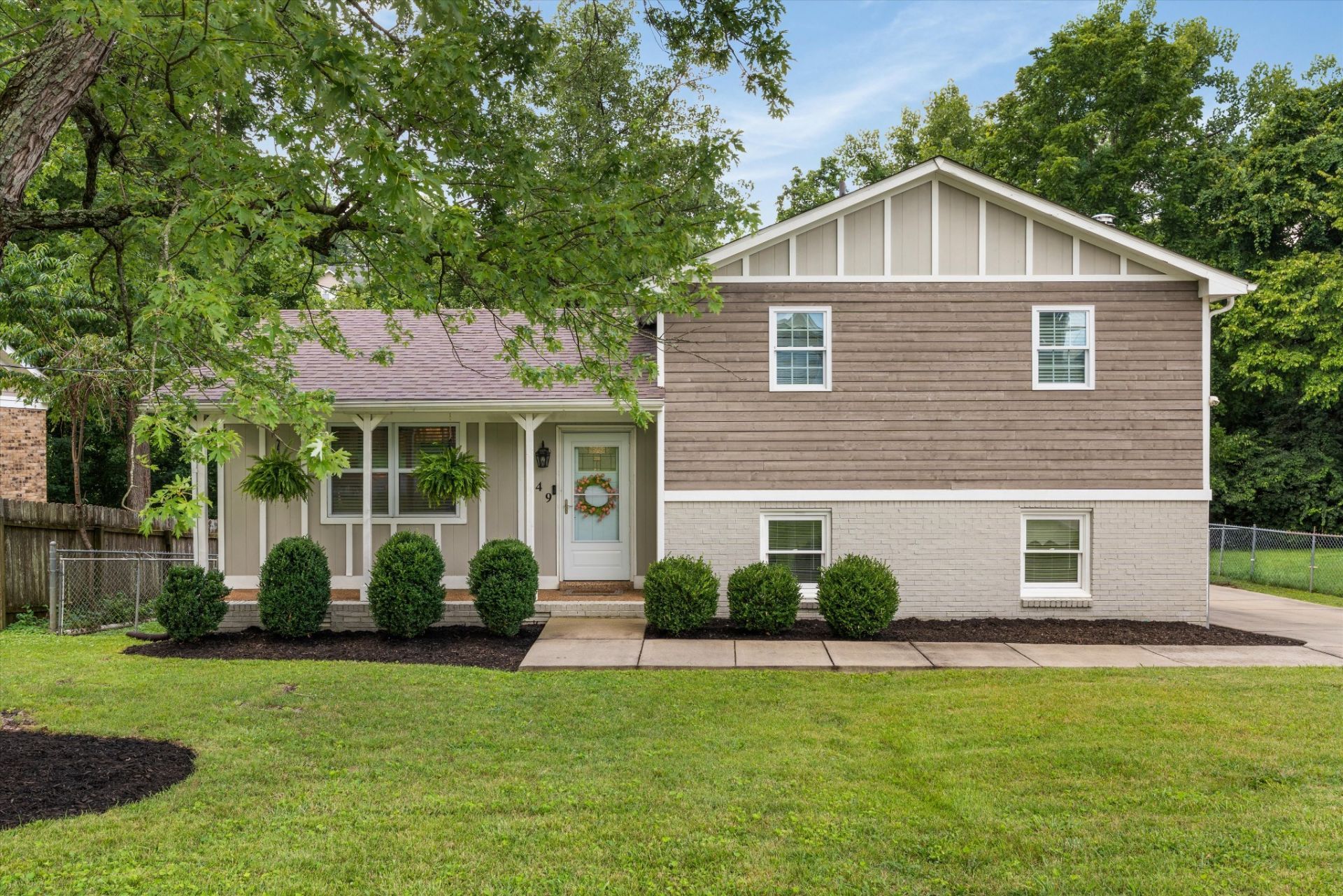 449 Rockwood Dr, Hermitage, TN 37076 Main Photo