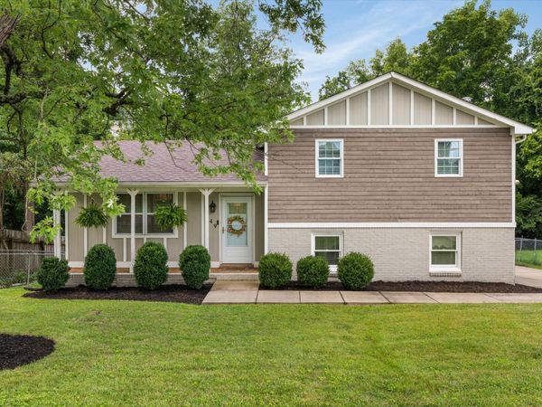 449 Rockwood Dr, Hermitage, TN 37076