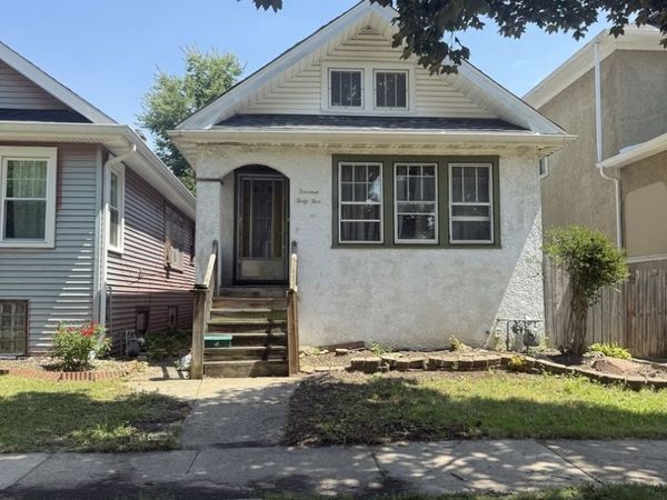 1445 Wenonah Avenue , Berwyn, IL 60402
