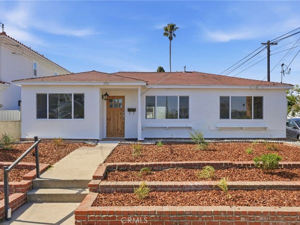 1700 Voorhees, Manhattan Beach, CA 90266