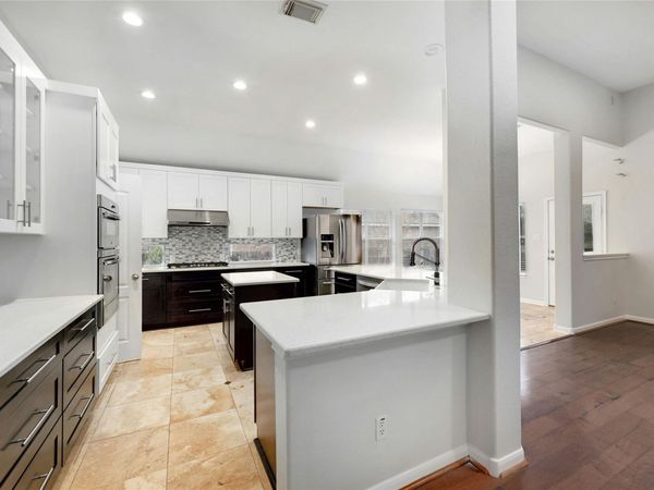 3806 Azur LN, Round Rock, TX 78681
