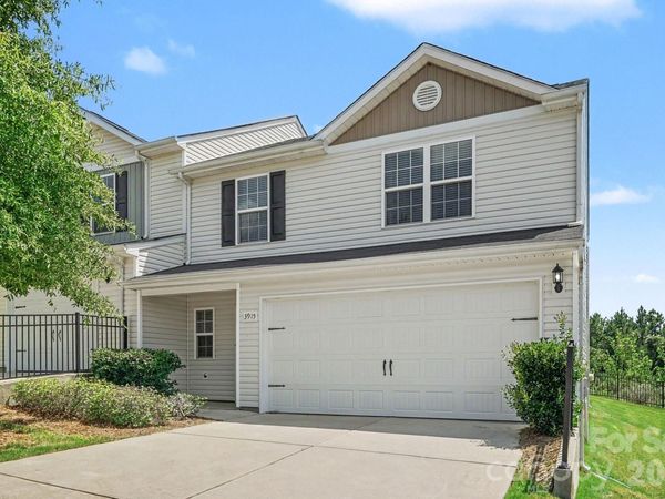 3915 Rosfield Drive, Charlotte, NC 28214