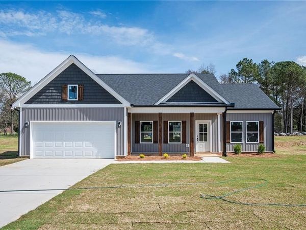 110 Anita Boulevard , Mount Zion, GA 30117