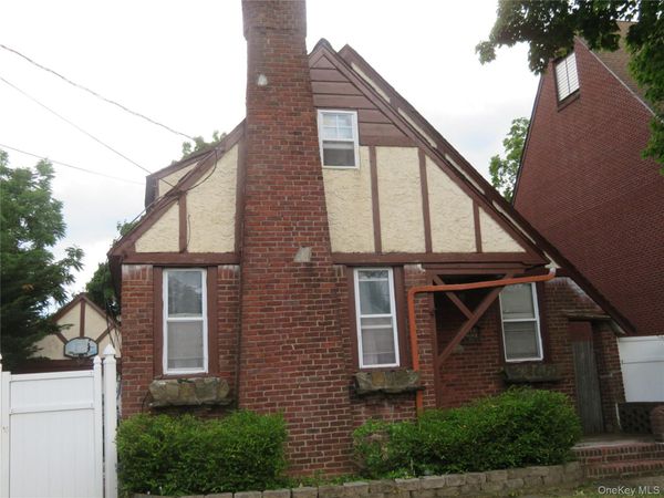 740 Wesley Street , North Baldwin, NY 11510