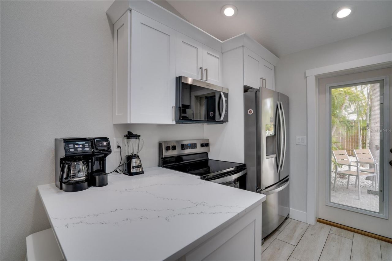 76 N Shore Drive, Anna Maria, FL 34216 Photo