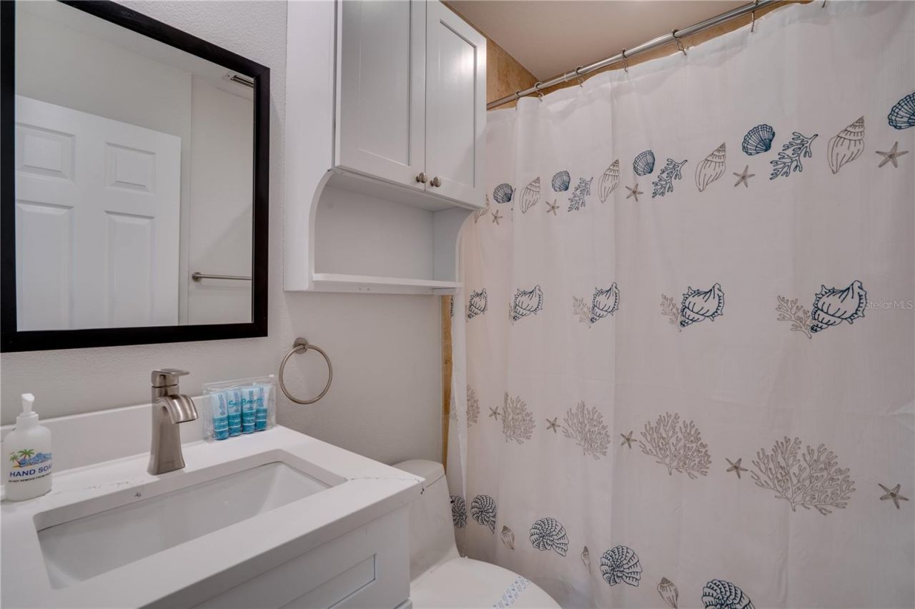 76 N Shore Drive, Anna Maria, FL 34216 Photo