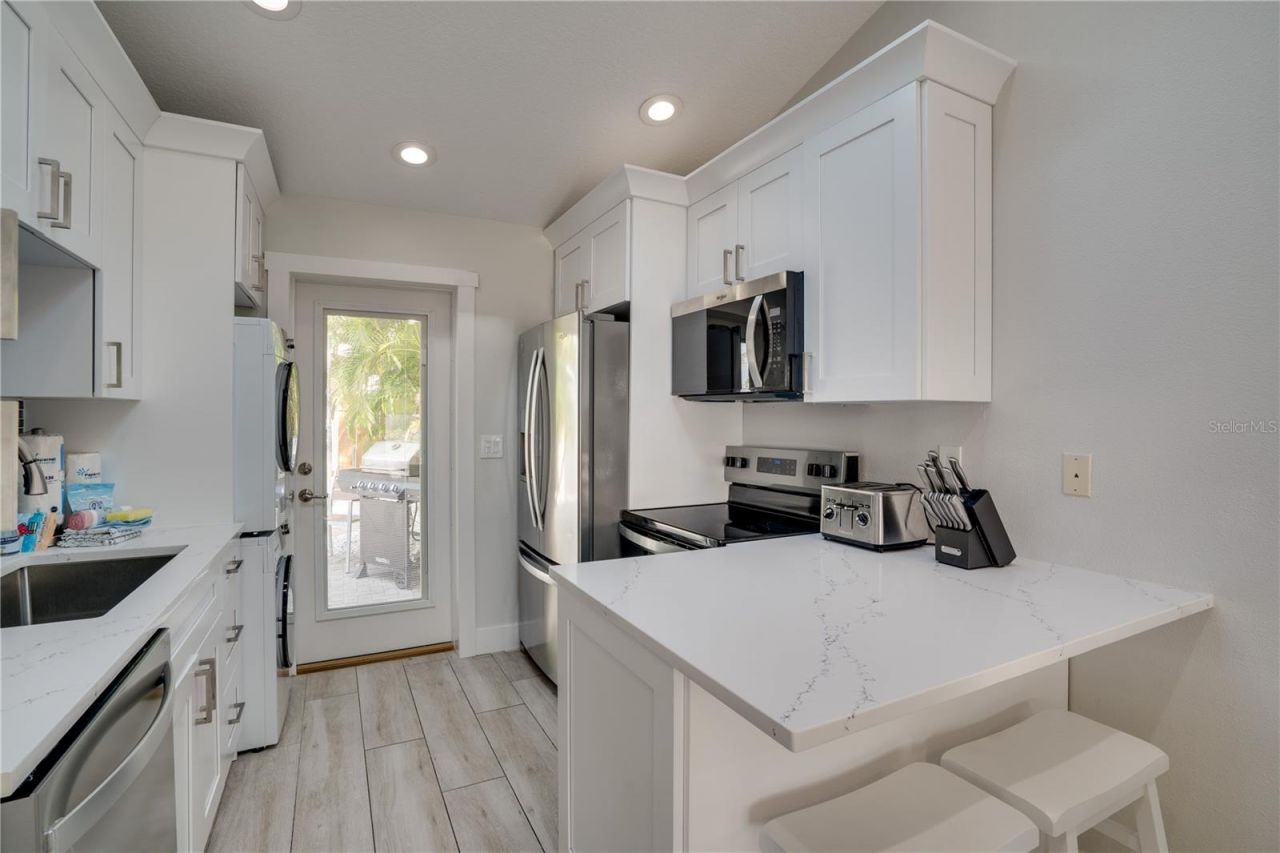 76 N Shore Drive, Anna Maria, FL 34216 Photo