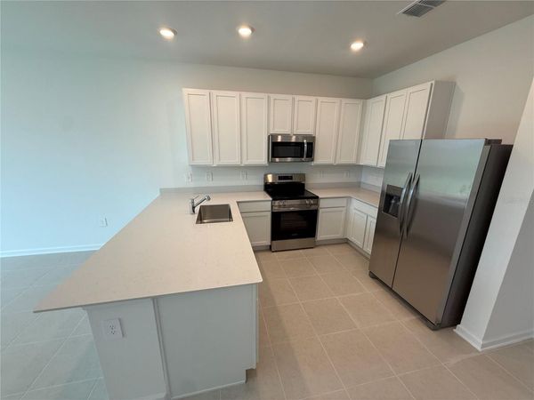 2567 SKYLIINE LOOP , KISSIMMEE, FL 34758