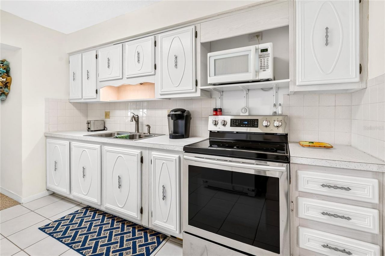 5880 38th Avenue N, Unit 109, Saint Petersburg, FL 33710 Photo