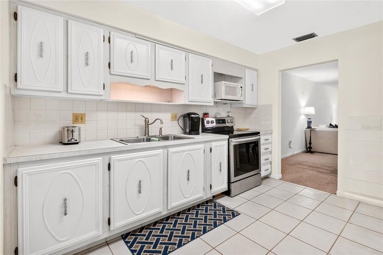 5880 38th Avenue N, Unit 109, Saint Petersburg, FL 33710 Photo