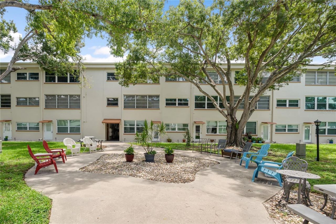 5880 38th Avenue N, Unit 109, Saint Petersburg, FL 33710 Photo
