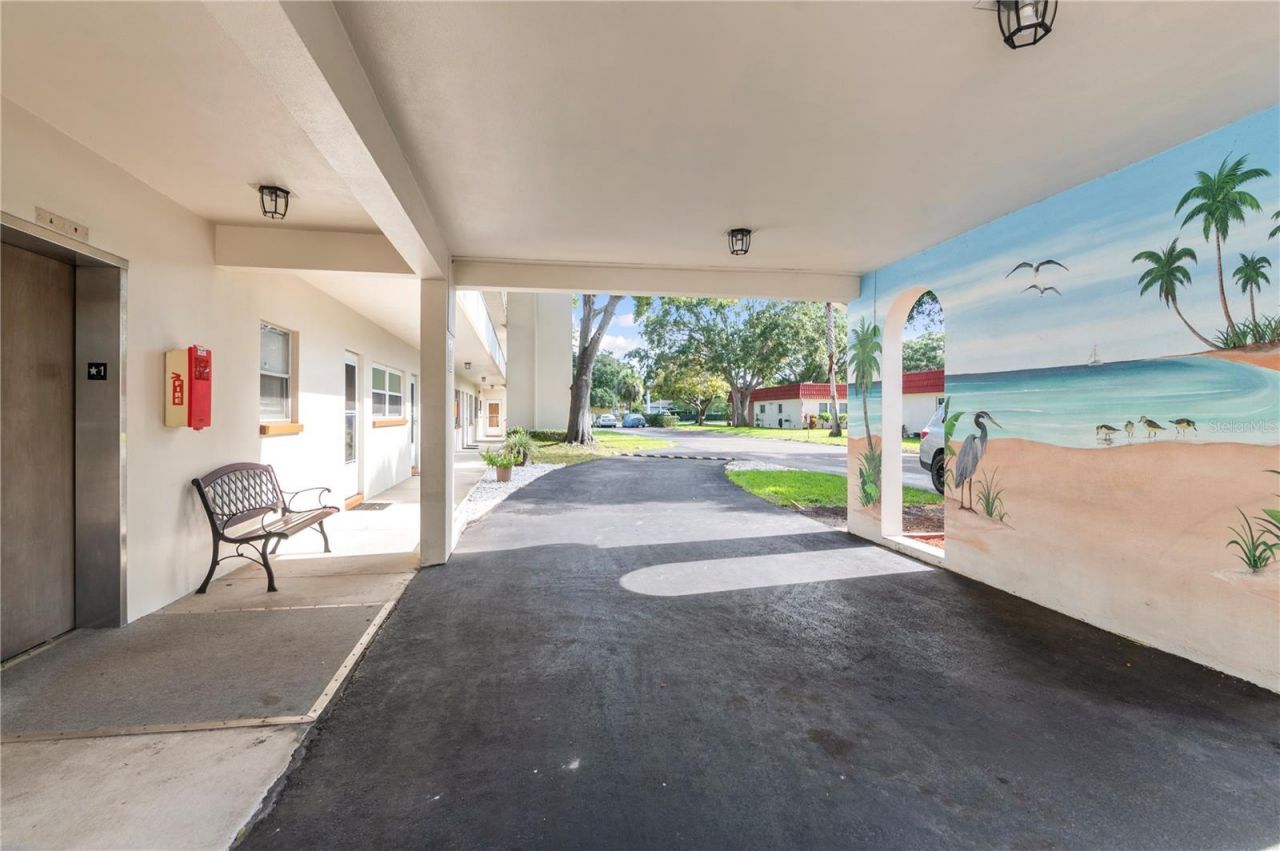 5880 38th Avenue N, Unit 109, Saint Petersburg, FL 33710 Photo