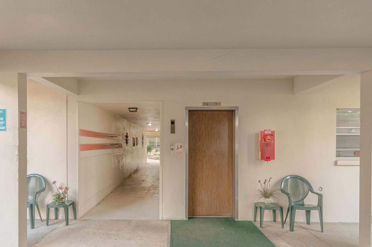 5880 38th Avenue N, Unit 109, Saint Petersburg, FL 33710 Photo