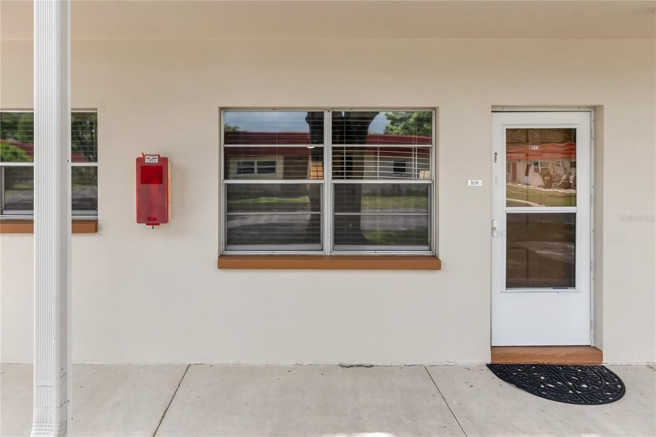 5880 38th Avenue N, Unit 109, Saint Petersburg, FL 33710 Photo