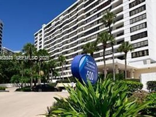 500 Three Islands Blvd , Unit 908, Hallandale Beach, FL 33009