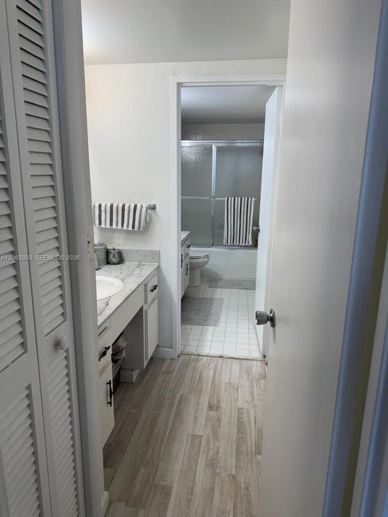 500 Three Islands Blvd , Unit 908, Hallandale Beach, FL 33009 Photo