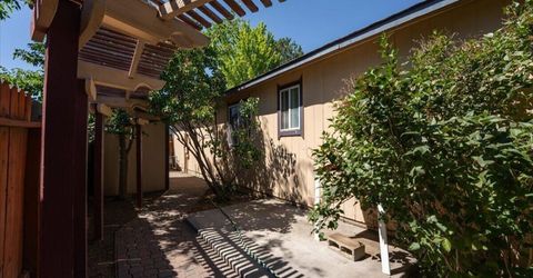 8655 Red Baron Boulevard, Reno, NV 89506 Photo