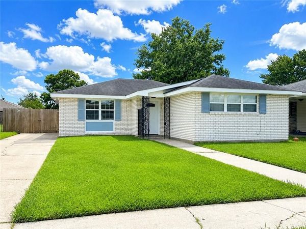 7533 LIGUSTRUM Drive, New Orleans, LA 70126