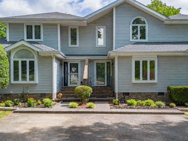 914 Stonebrook Drive, Paducah, KY 42003