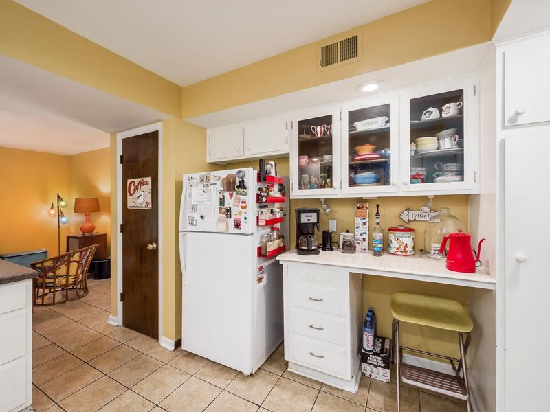 2134 Willowick Square , Columbus, OH 43229 Photo 13