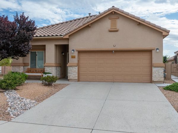800 Purple Aster Drive , Bernalillo, NM 87004