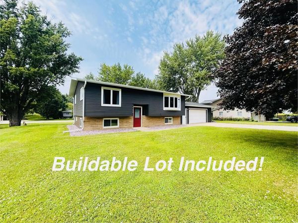 1522 Sand Lake ROAD, Holmen, WI 54636