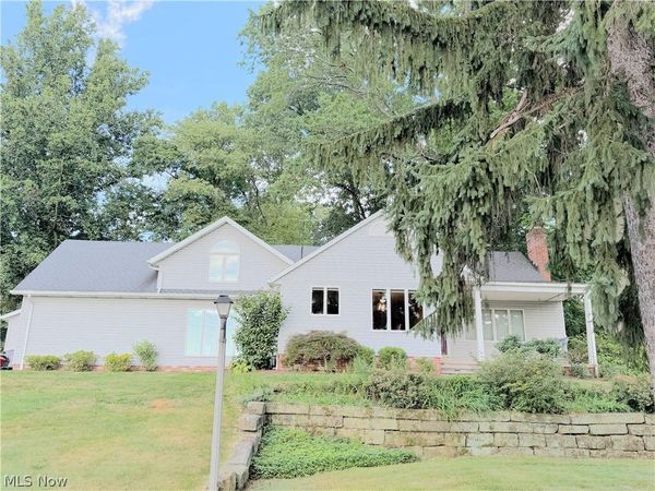 5178 East Boulevard NW, Canton, OH 44718