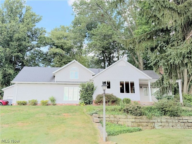 5178 East Boulevard NW, Canton, OH 44718 Photo 2