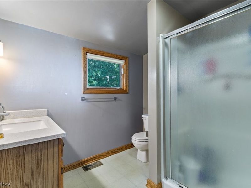 5178 East Boulevard NW, Canton, OH 44718 Photo 24